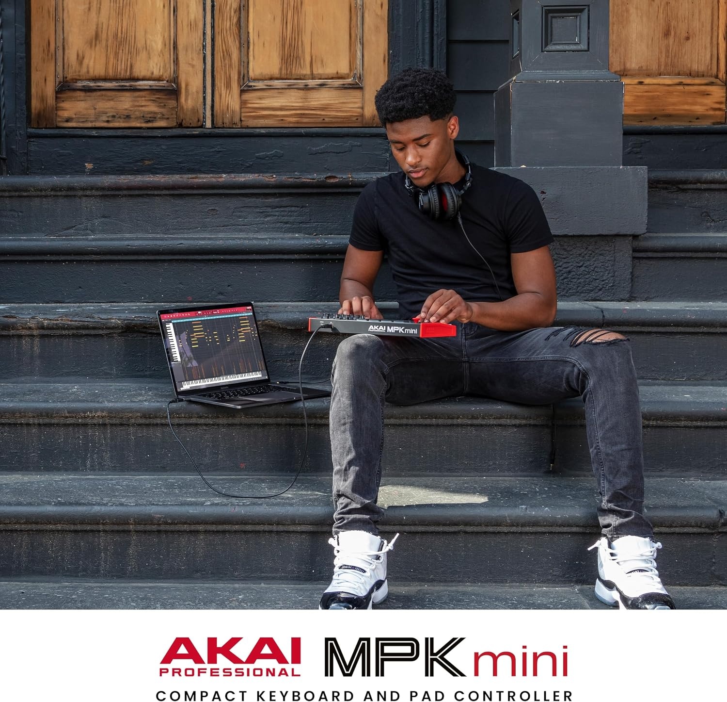 image:imageAkai Professional MPK Mini MK3 25Key USB MIDI Keyboard Controller VelocitySensitive Mini Keys 8 MPC Pads 8 Knobs Software Suite Included for Beat Makers Music Producers and Home StudiosStandard