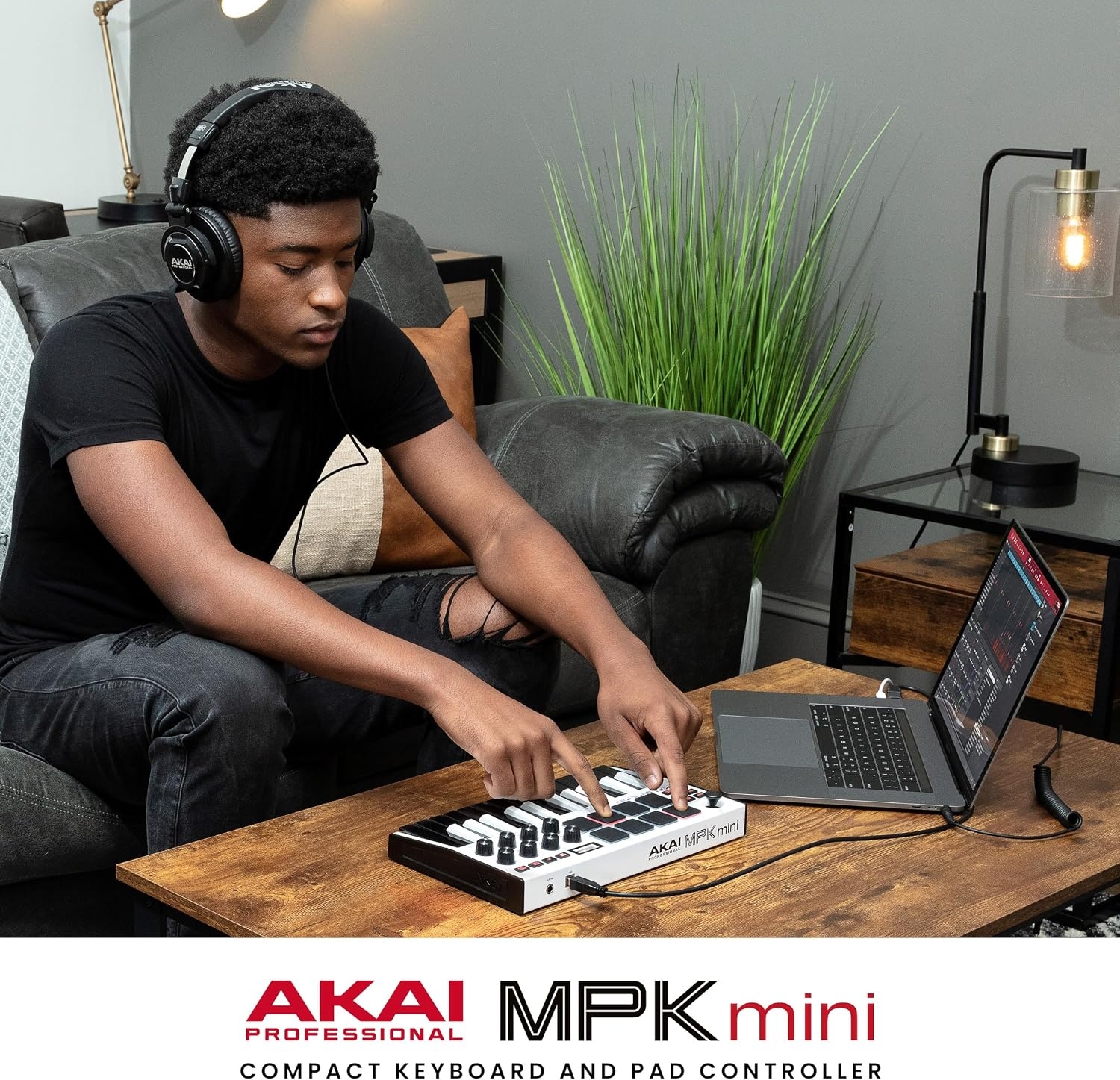 image:imageAkai Professional MPK Mini MK3 25Key USB MIDI Keyboard Controller VelocitySensitive Mini Keys 8 MPC Pads 8 Knobs Software Suite Included for Beat Makers Music Producers and Home StudiosWhite