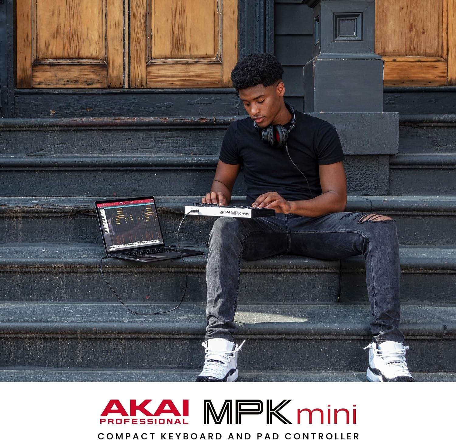 image:imageAkai Professional MPK Mini MK3 25Key USB MIDI Keyboard Controller VelocitySensitive Mini Keys 8 MPC Pads 8 Knobs Software Suite Included for Beat Makers Music Producers and Home StudiosWhite