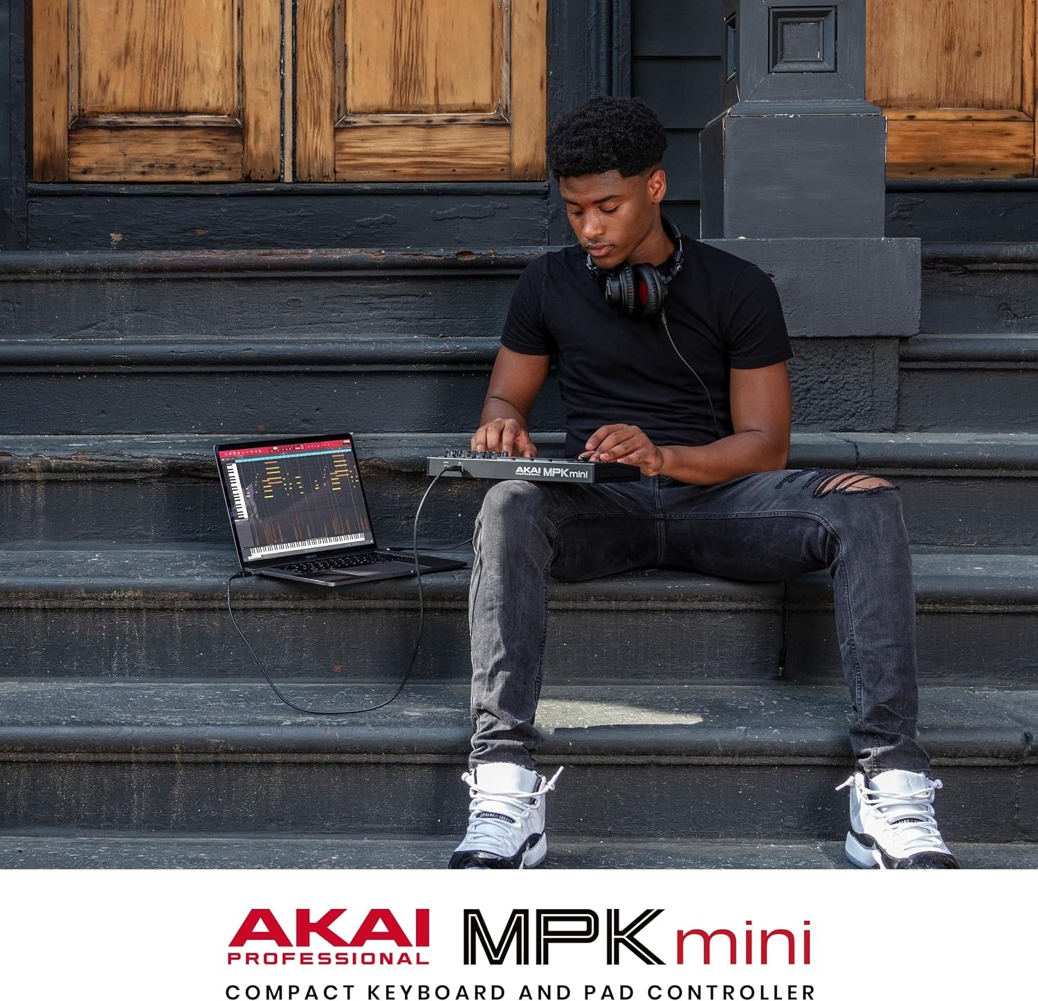 image:imageAkai Professional MPK Mini MK3 25Key USB MIDI Keyboard Controller VelocitySensitive Mini Keys 8 MPC Pads 8 Knobs Software Suite Included for Beat Makers Music Producers and Home StudiosBlack